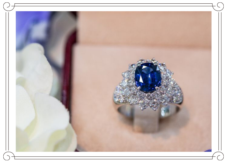 9月の誕生石「サファイア」の意味や特徴、おすすめのジュエリーまでご